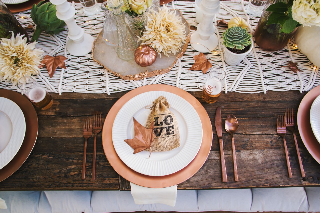 tone-it-up-thanksgiving-table-decor-katrina-3